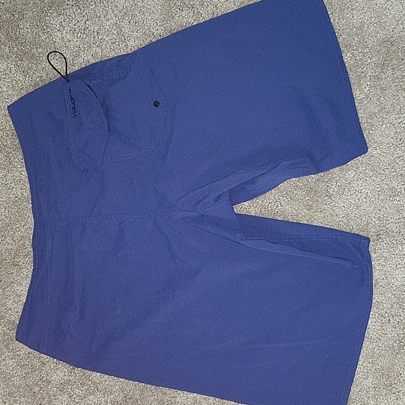Blue Volcom 32 Waist Boardshorts - Picture 2 of 6